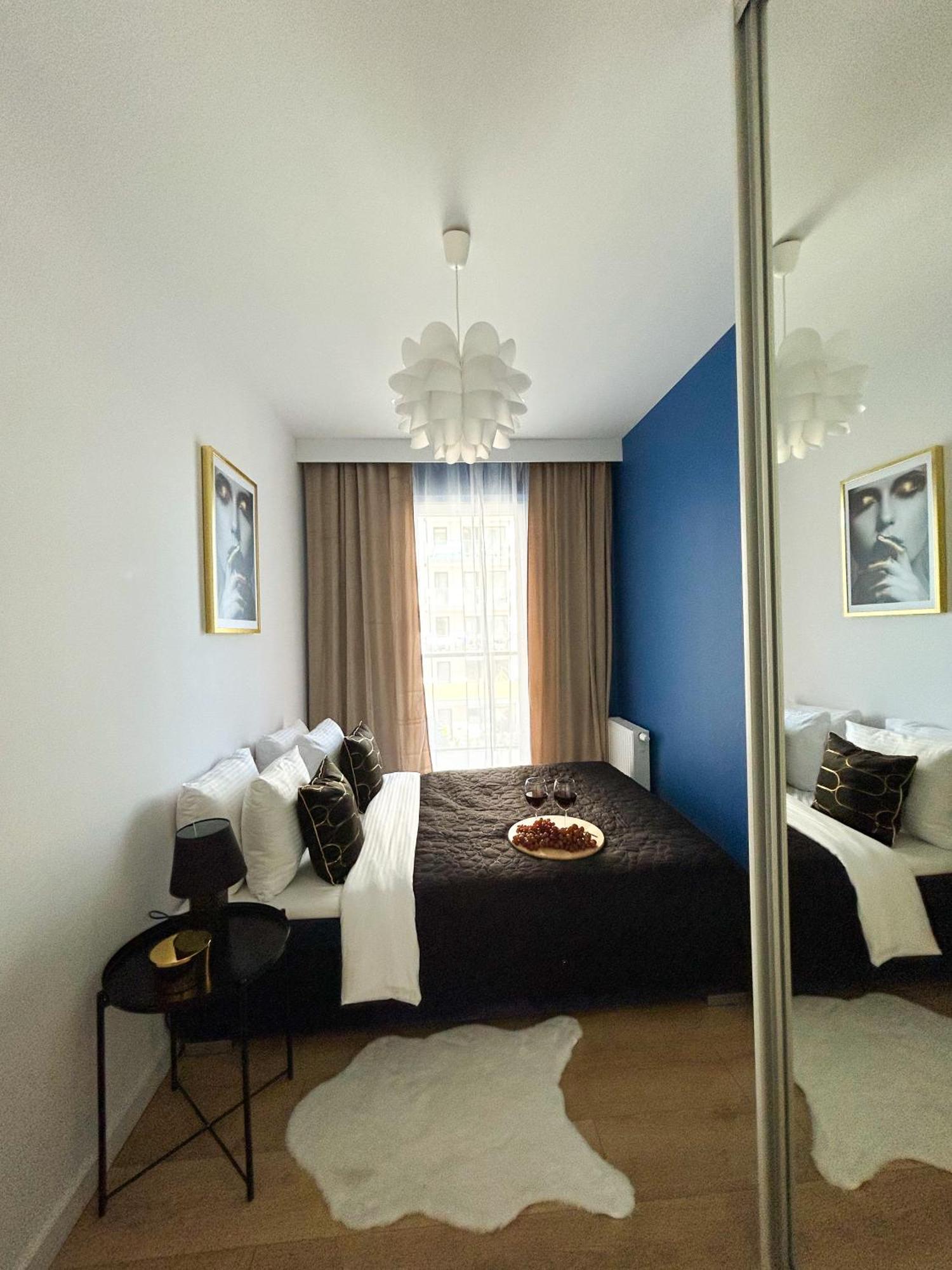 Lumina Stylish 3-Room Apart With Balcony Lodz  Ngoại thất bức ảnh