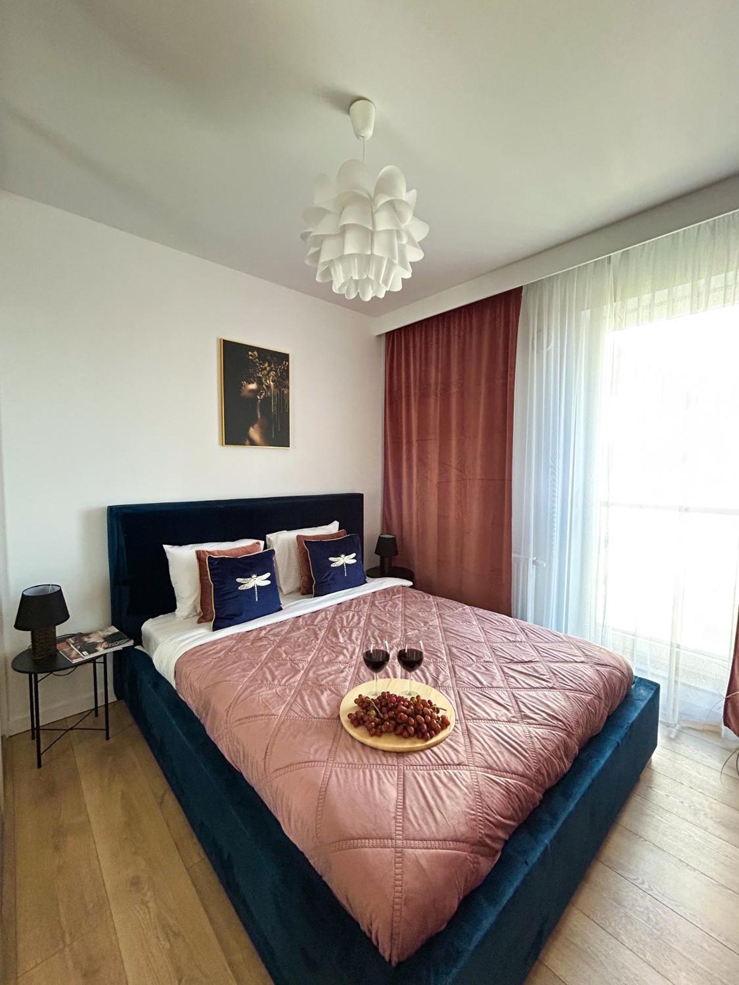 Lumina Stylish 3-Room Apart With Balcony Lodz  Ngoại thất bức ảnh