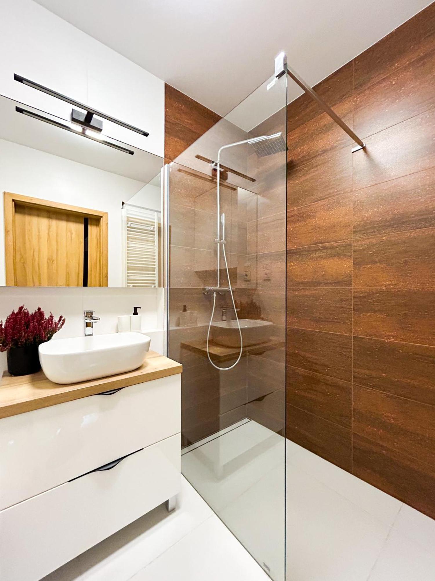 Lumina Stylish 3-Room Apart With Balcony Lodz  Ngoại thất bức ảnh